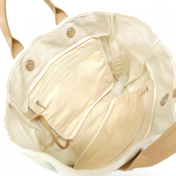 CHANEL Black Quilted Caviar Leather Shoulder Bag 57161 - Picture 7 of 9